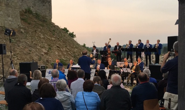 Konzert auf der Burgruine
